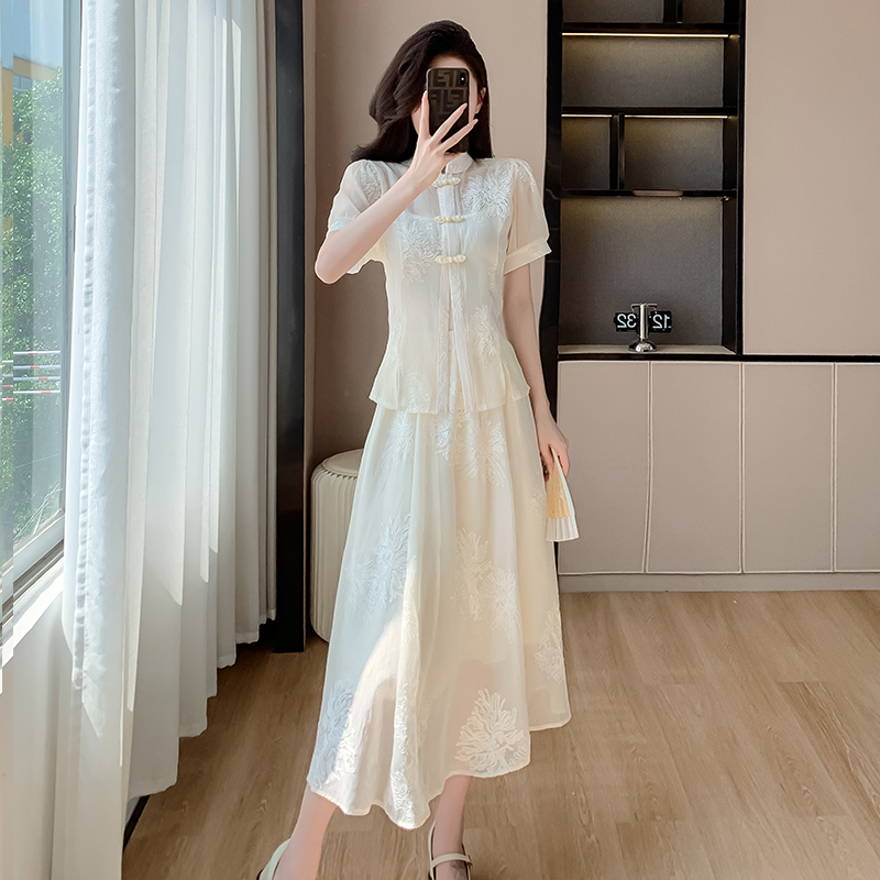 2026-summer-new-style-qipao-improved-young-style-embroidered-new-chinese-style-two-piece-set-petite_2 2026 Summer New Style Qipao Improved Young Style Embroidered New Chinese Style Two-Piece Set Petite
