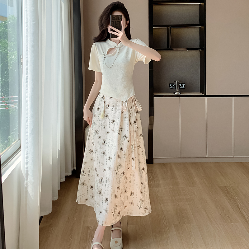 new-chinese-style-modified-qipao-midi-dress-2024-summer-two-piece-ink-painting-dress_3 New Chinese Style Modified Qipao Midi Dress 2024 Summer Two-Piece Ink Painting Dress