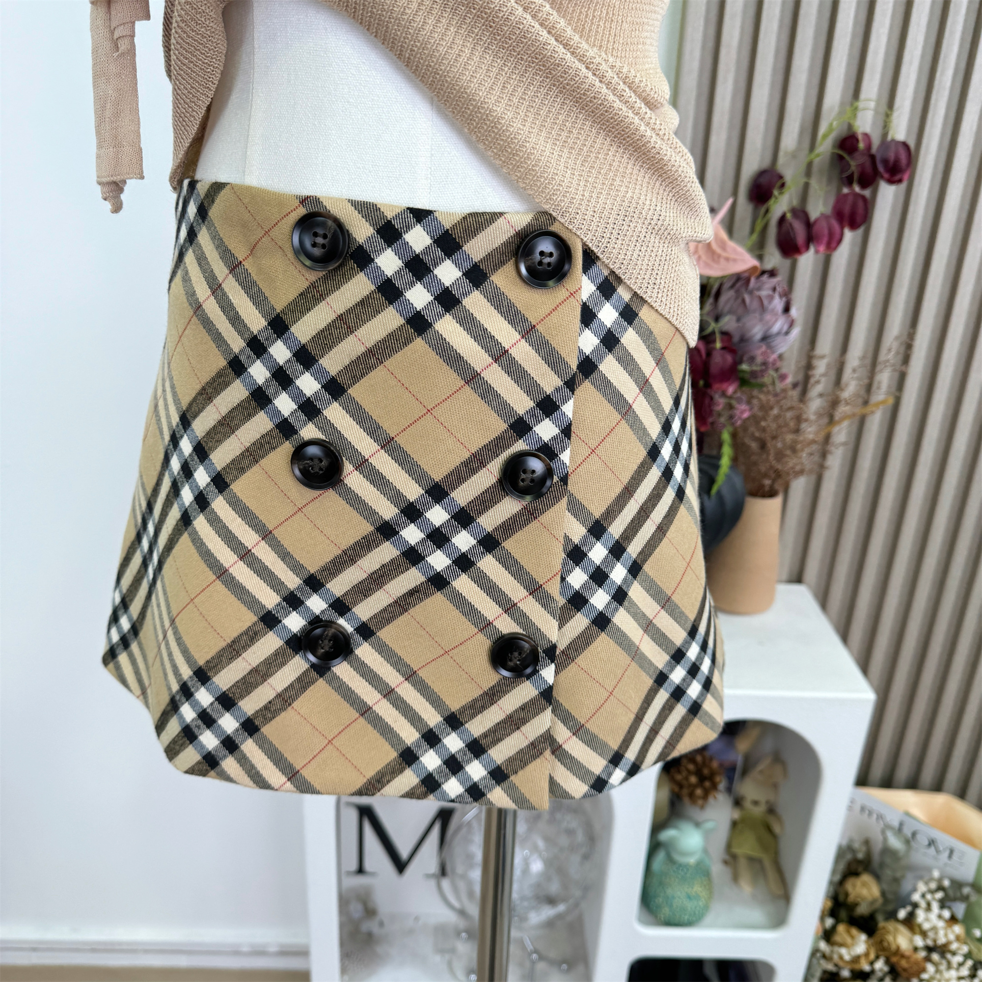 NSS COLLECTION Women's Classic Plaid A-Line Mini Skirt Low Waist Zip