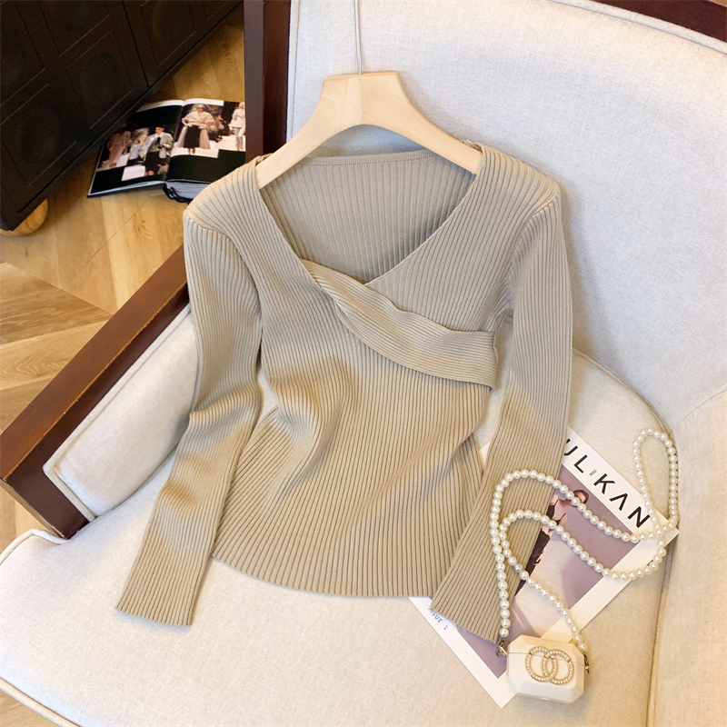 Women's Irregular Hem Knit Sweater Slim Fit Pullover Solid Color