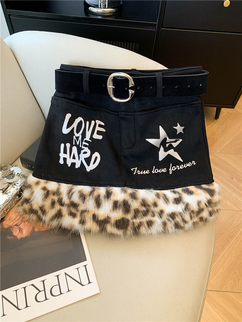 womens-leopard-print-faux-fur-patchwork-bodycon-mini-skirt-y2k-style_2 Women's Leopard Print Faux Fur Patchwork Bodycon Mini Skirt Y2K Style